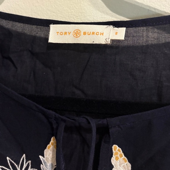 TORY BURCH COTTON POPLIN SPLIT-NECK EMBROIDERED PEASANT TOP IN NAVY SIZE 8 - Picture 8 of 10